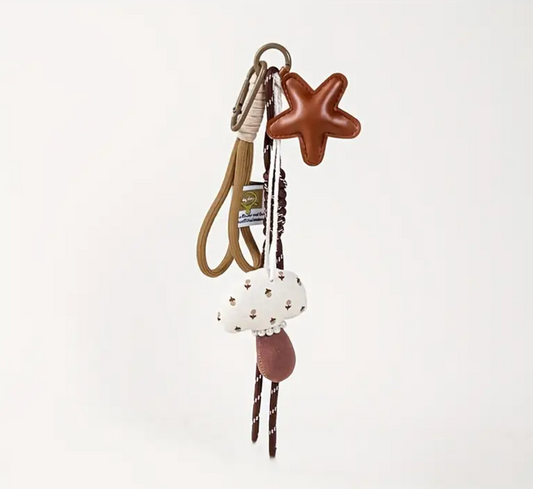 Star & Shroom – Orman Ruhlu Çanta Charmı